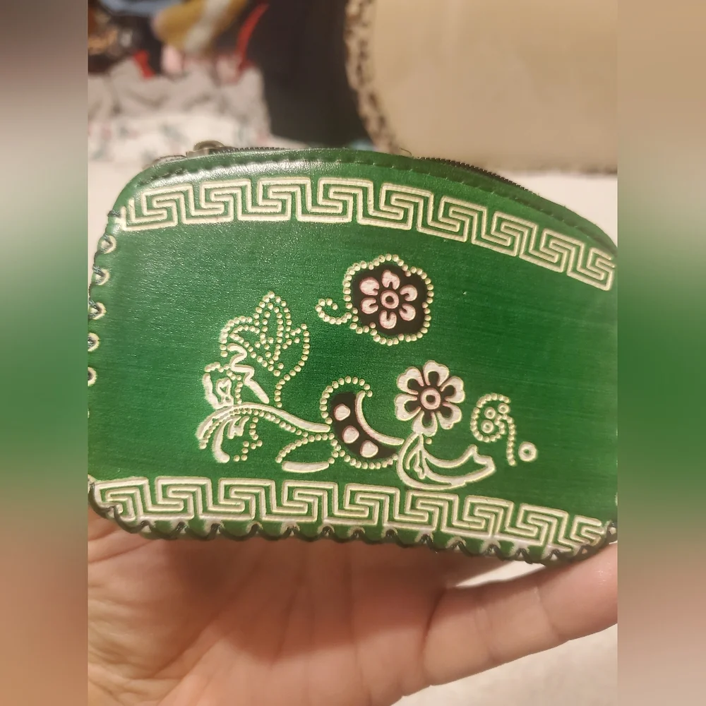 NWOT green leather coin purse - Picture 4 of 5